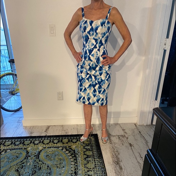 Dress - Picture 2 of 2